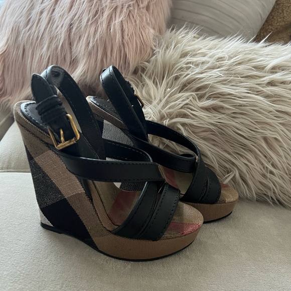 COPY - Burberry Brit Canvas Check Warlow 126 Wedge Sandal - Picture 1 of 5